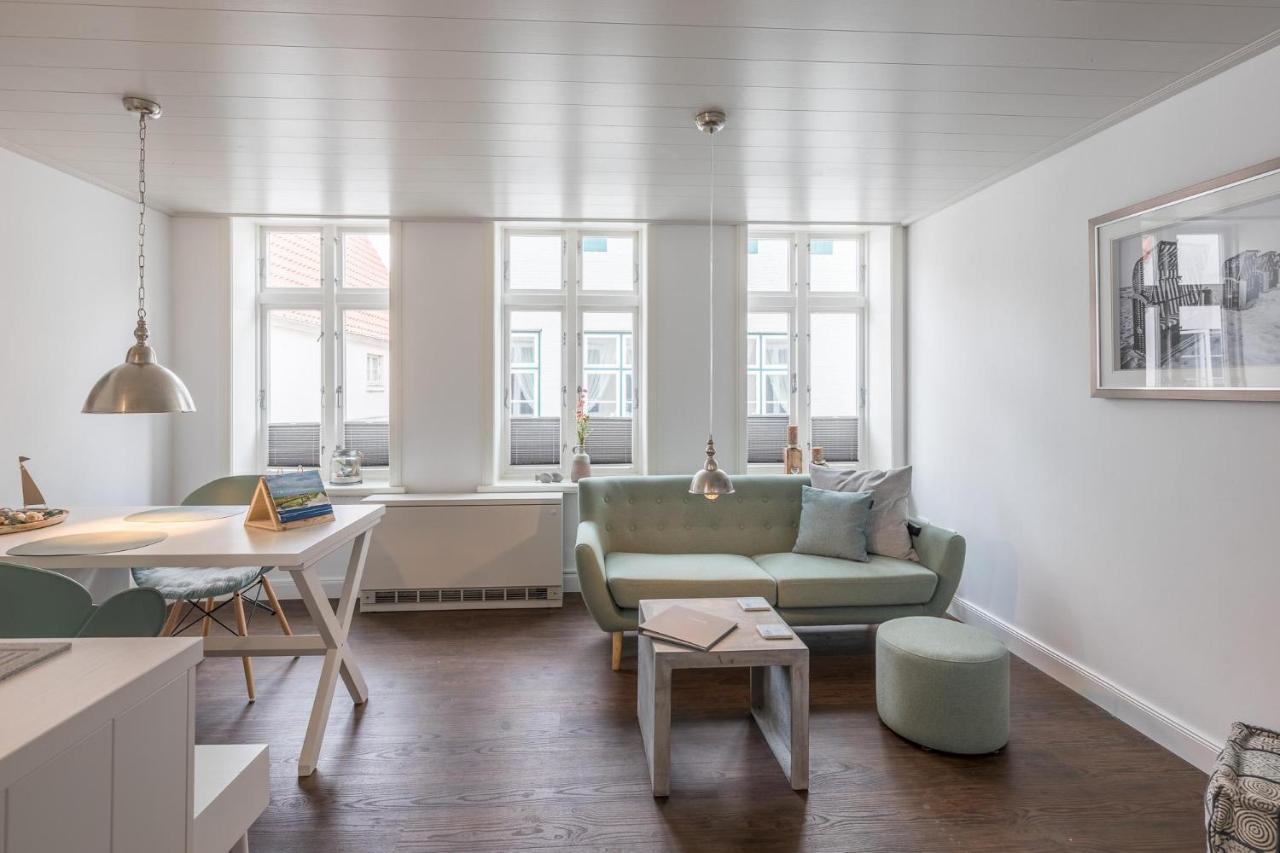 Apartmenthaus Theodor Storm Meeresstrand 후줌 외부 사진